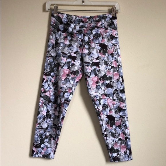 NWOT Live The Process capri leggings - Picture 2 of 6